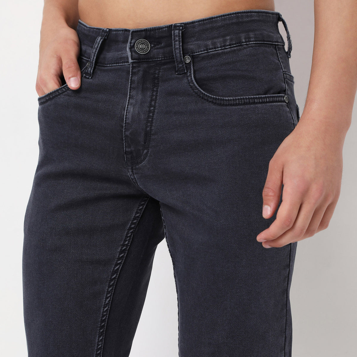 Straight Fit Solid Mid Rise Jeans