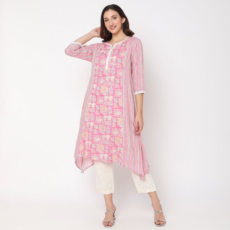 Women Wearing Flare Fit Printed Kurta