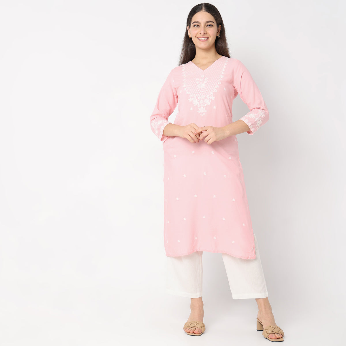 Straight Fit Embroidered Kurta