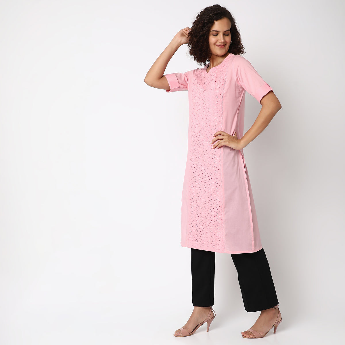 Straight Fit Embroidered Kurta