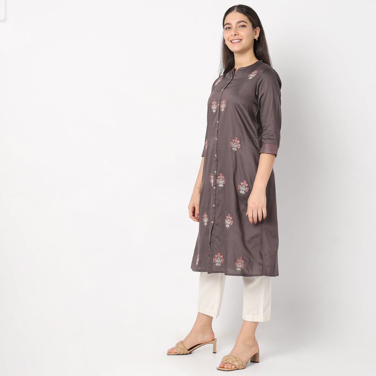 Regular Fit Embroidered Kurta