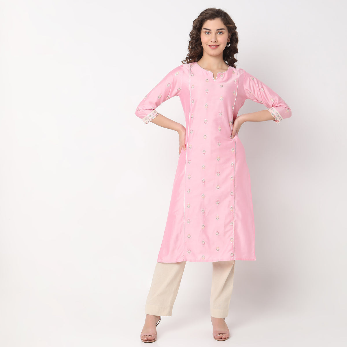 Straight Fit Embroidered Kurta