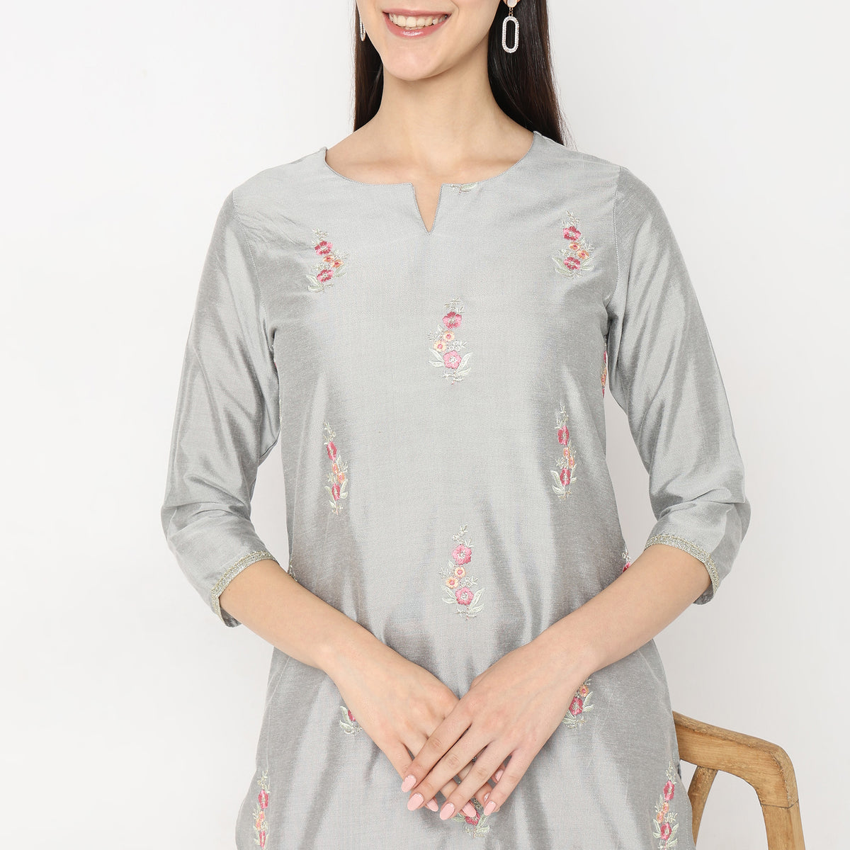 Straight Fit Embroidered Kurta