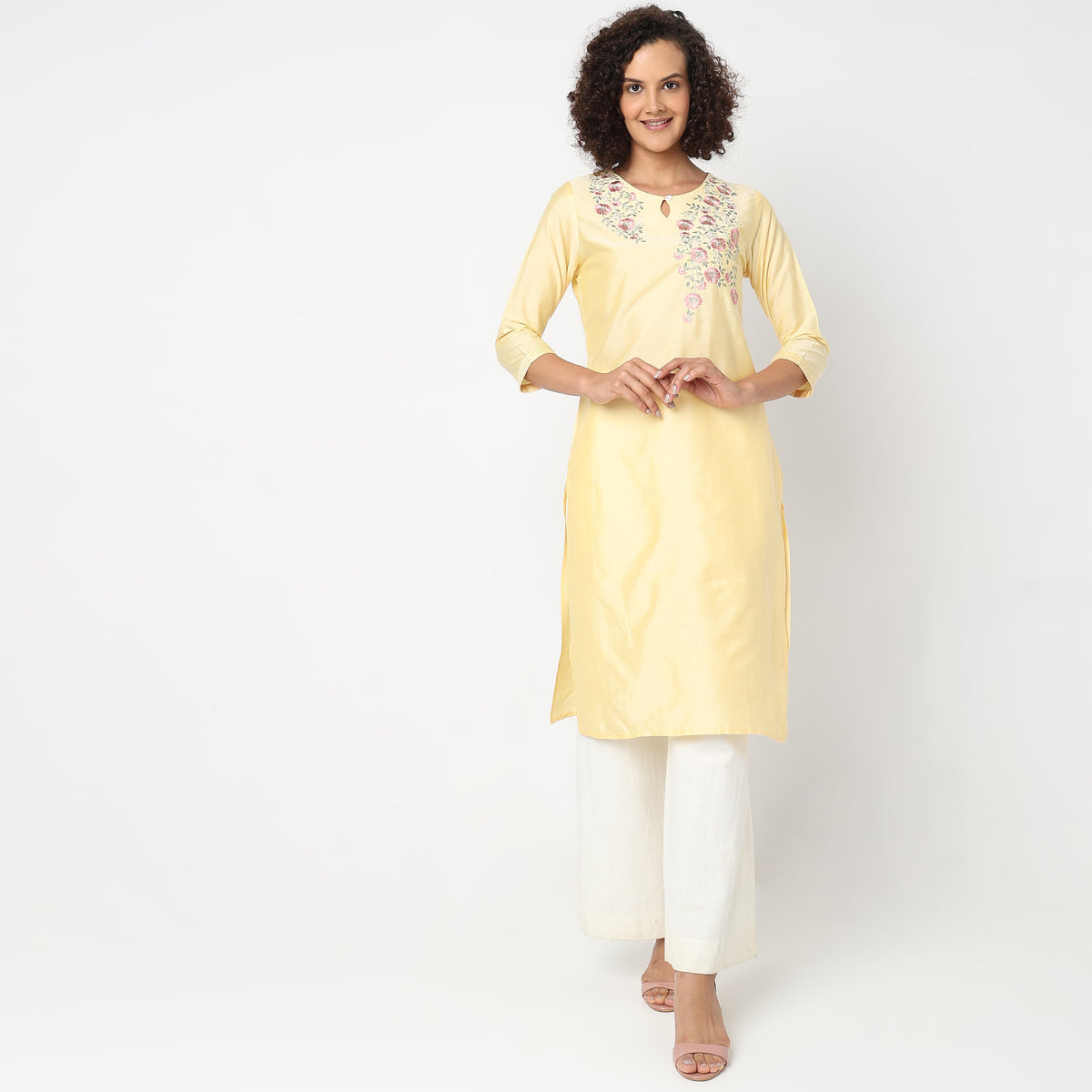 Straight Fit Embroidered Kurta