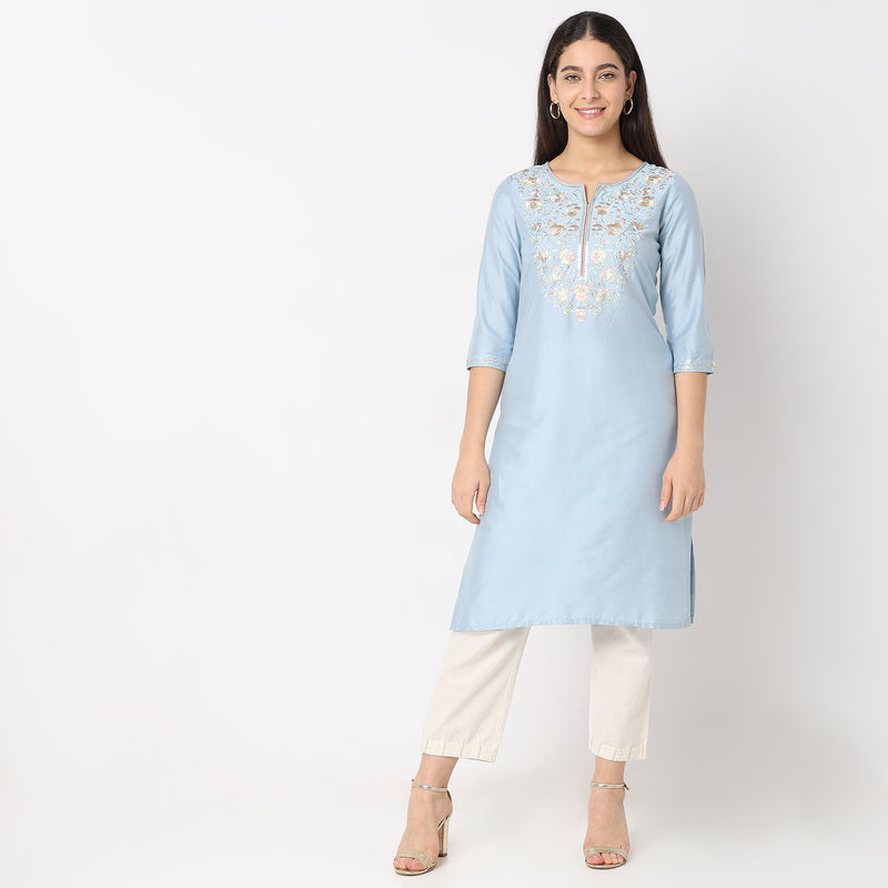 Straight Fit Embroidered Kurta