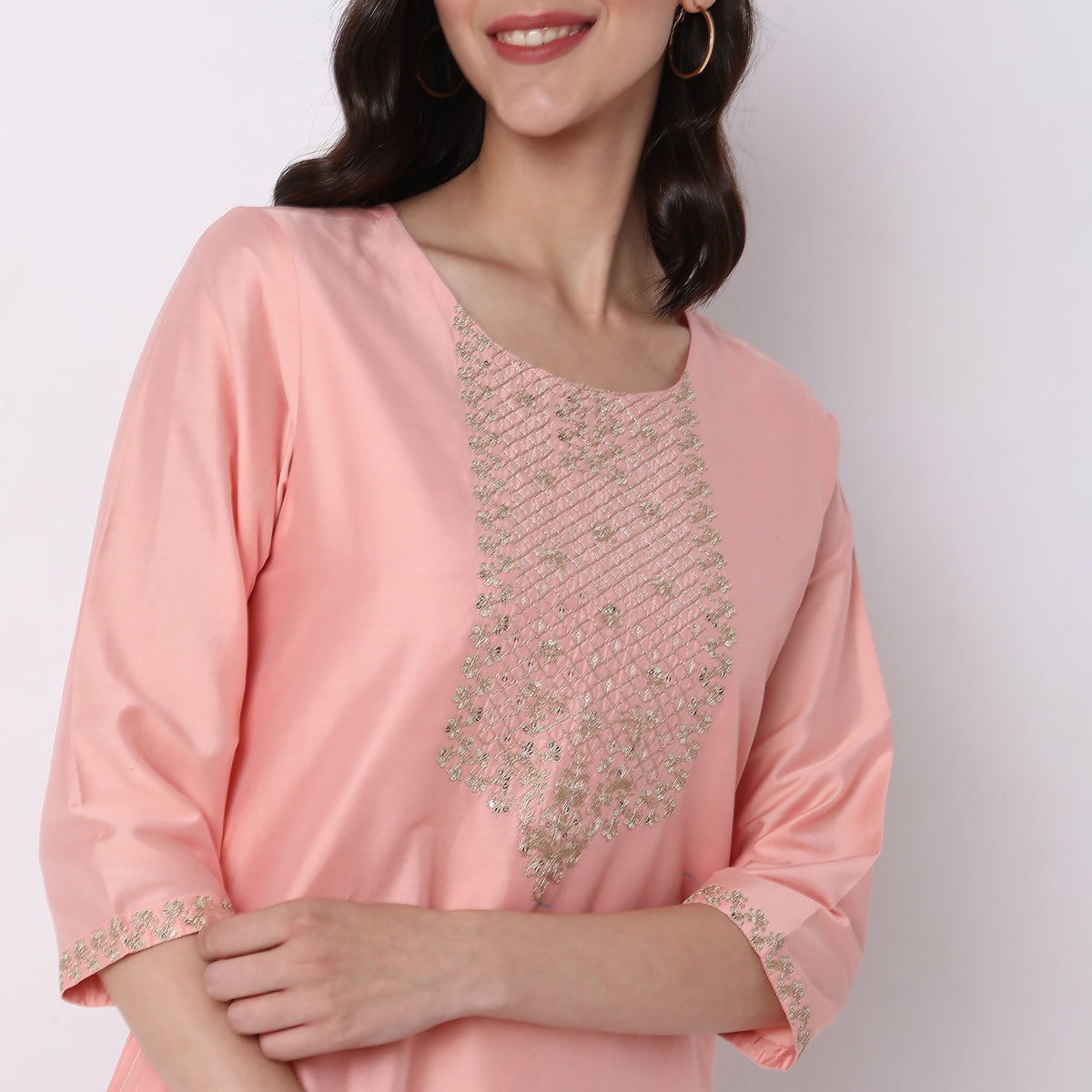 Straight Fit Embellished Kurta