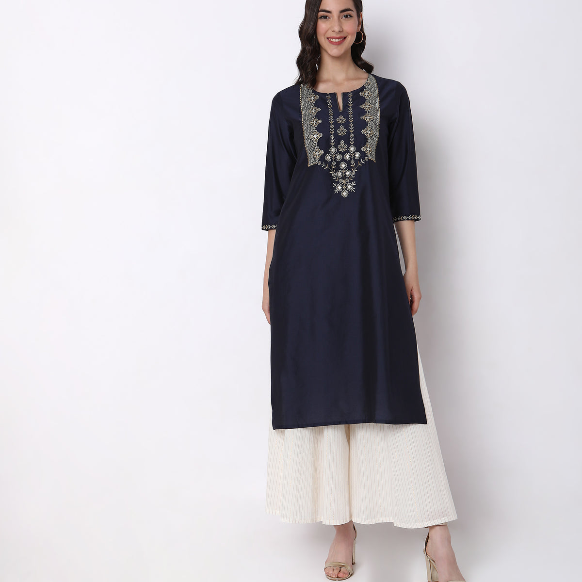 Straight Fit Embroidered Kurta