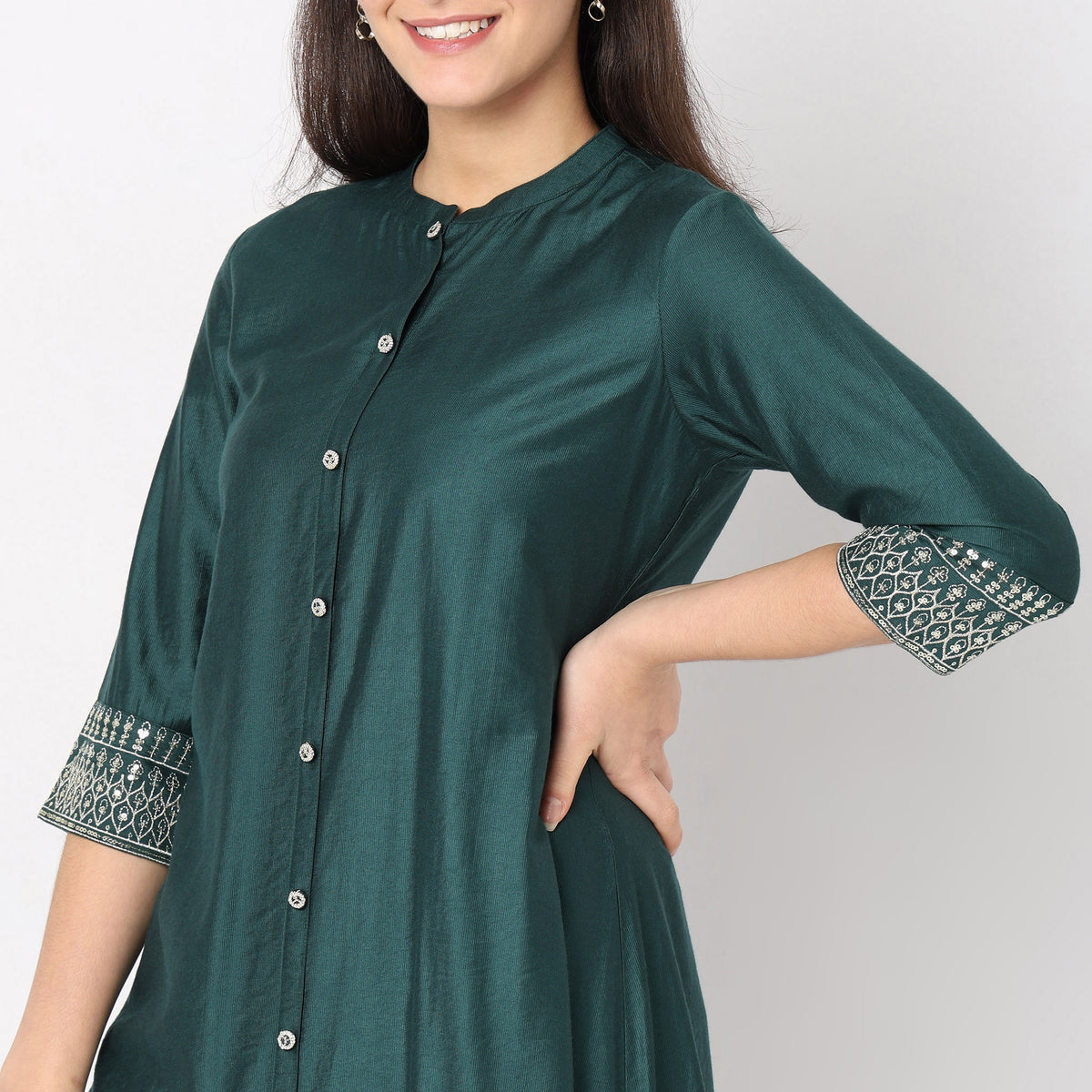 Regular Fit Embroidered Kurta