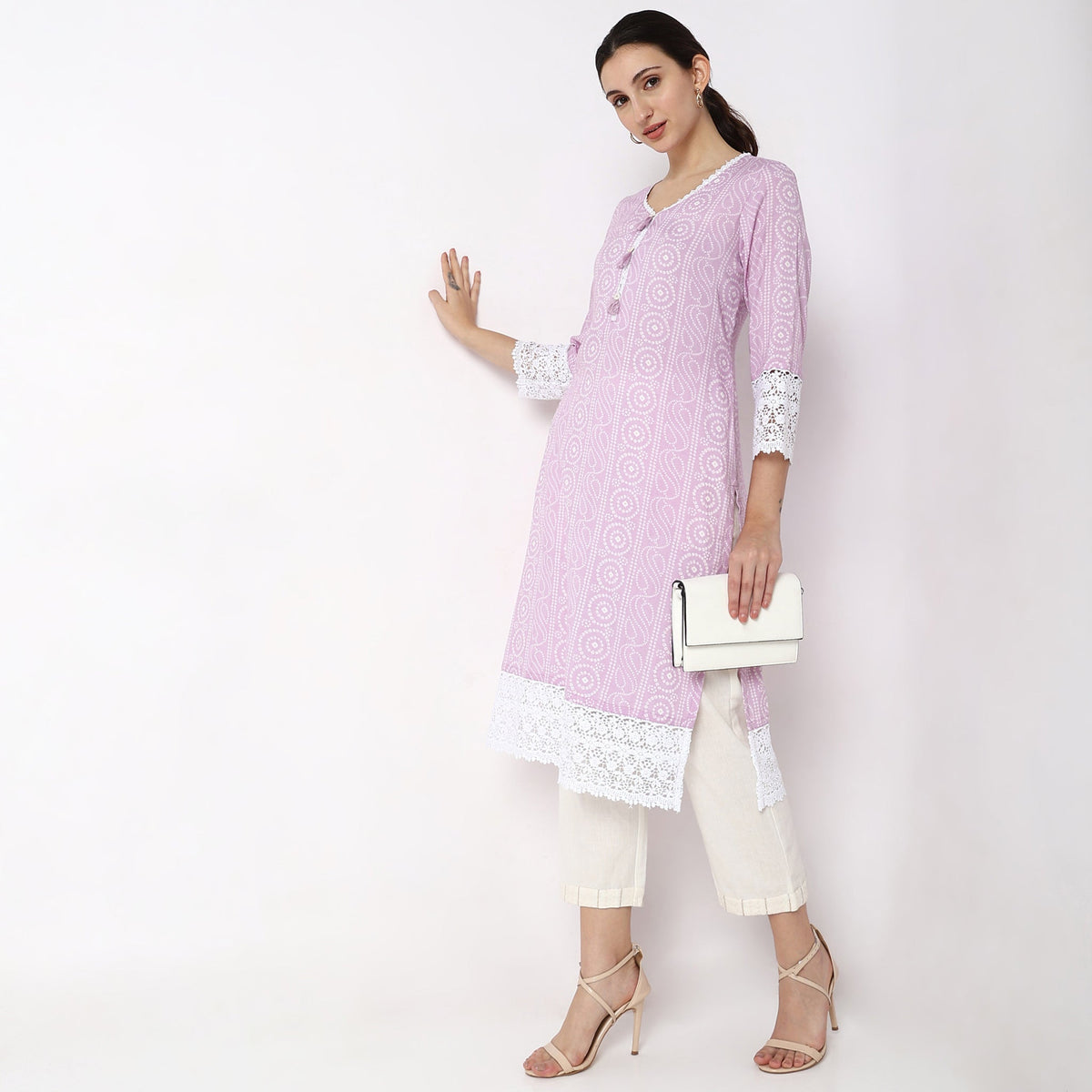 Women Wearing Straight Fit Printed Kurta