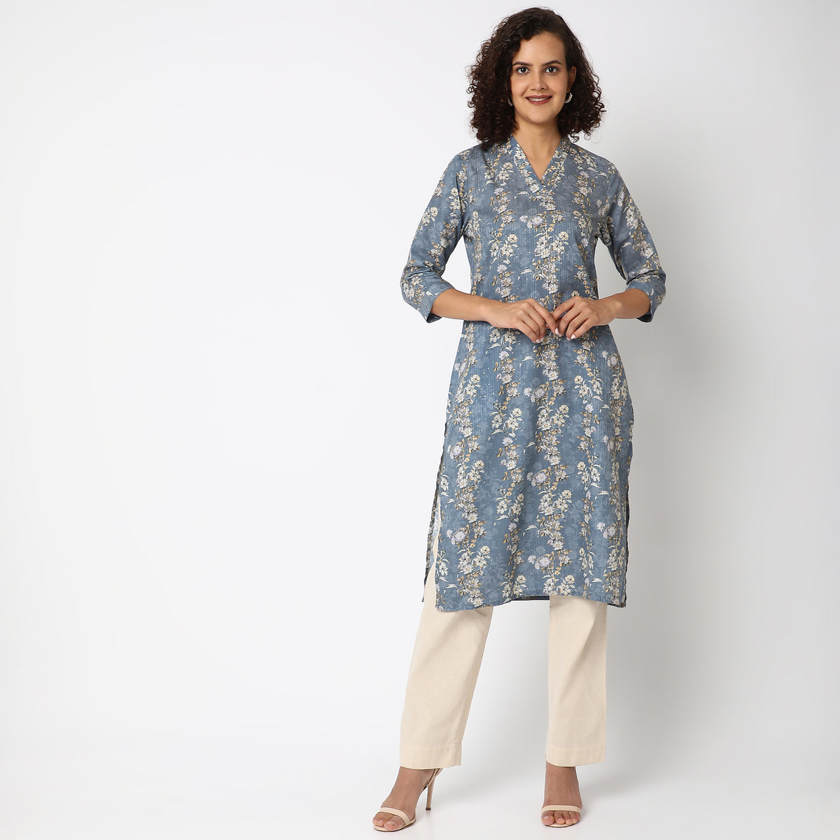 Straight Fit Embroidered Kurta