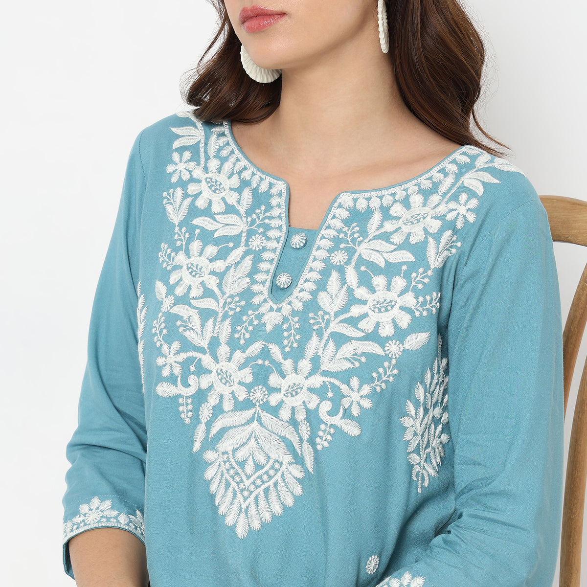 Straight Fit Embroidered Kurta