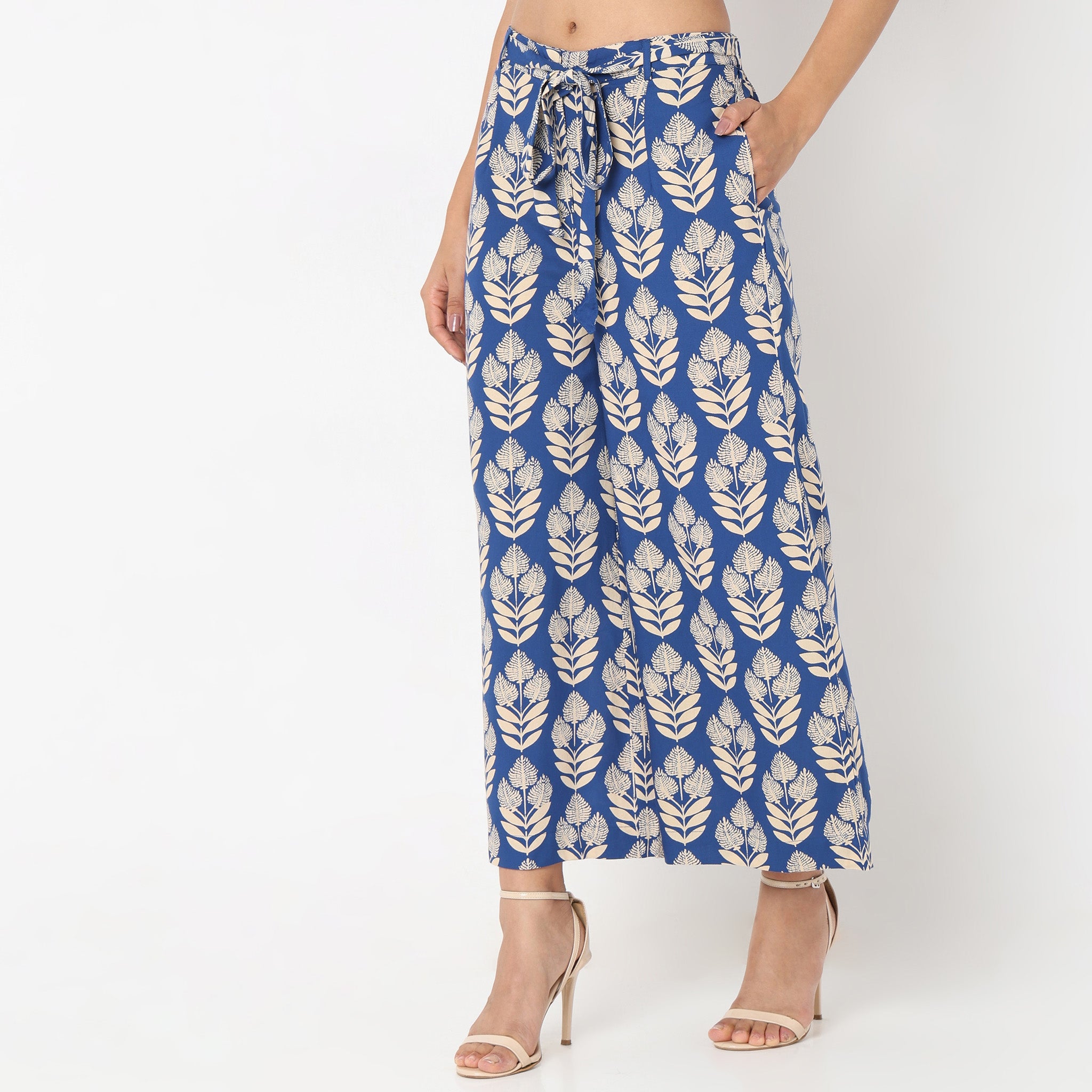 Straight Fit Printed Mid Rise Palazzos