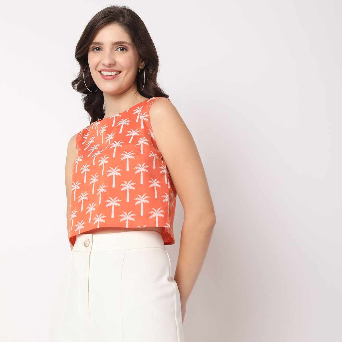 Women Wearing Boxy Fit Printed Crop Top