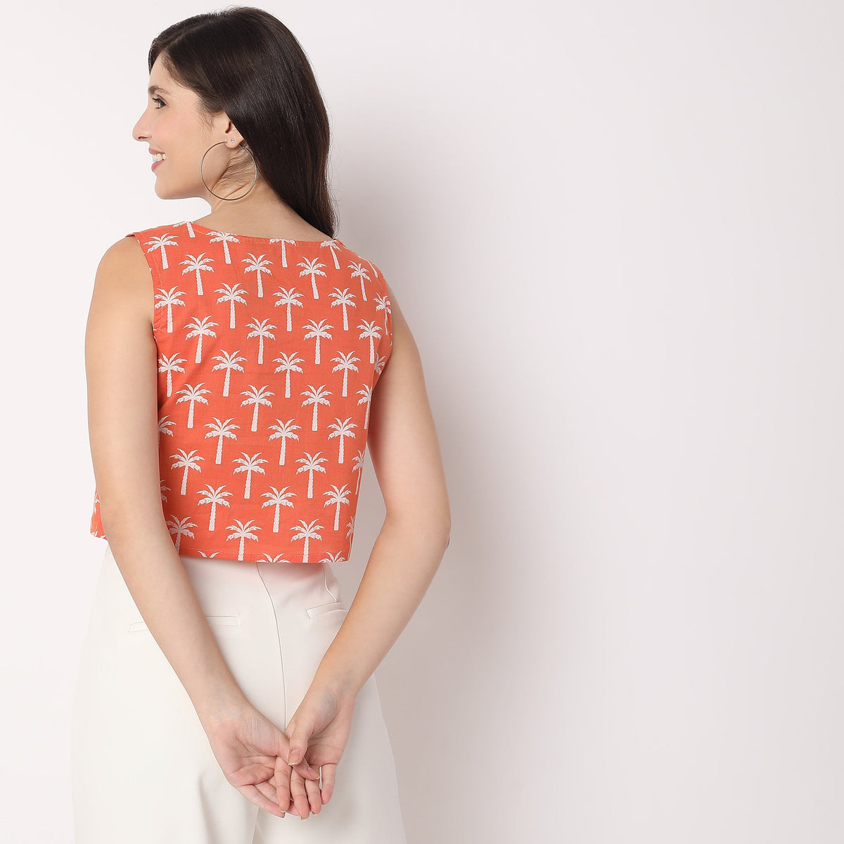 Women Wearing Boxy Fit Printed Crop Top