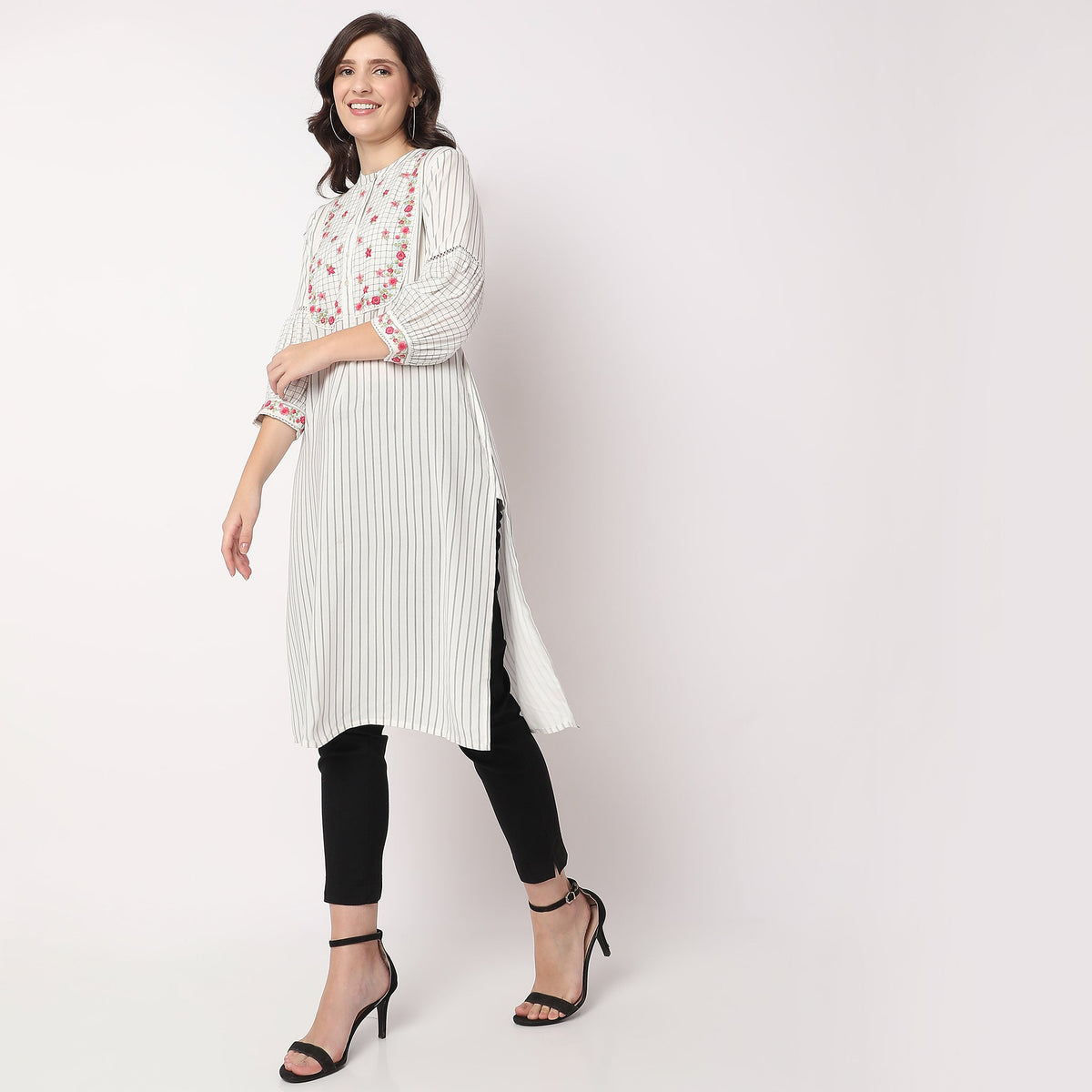 Women Wearing Flare Fit Checkered Kurta