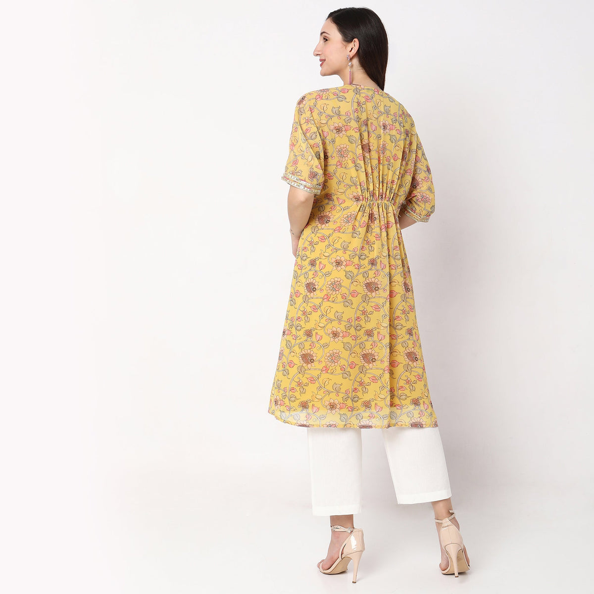 Women Wearing Relaxed Fit Kalamkari Kurta