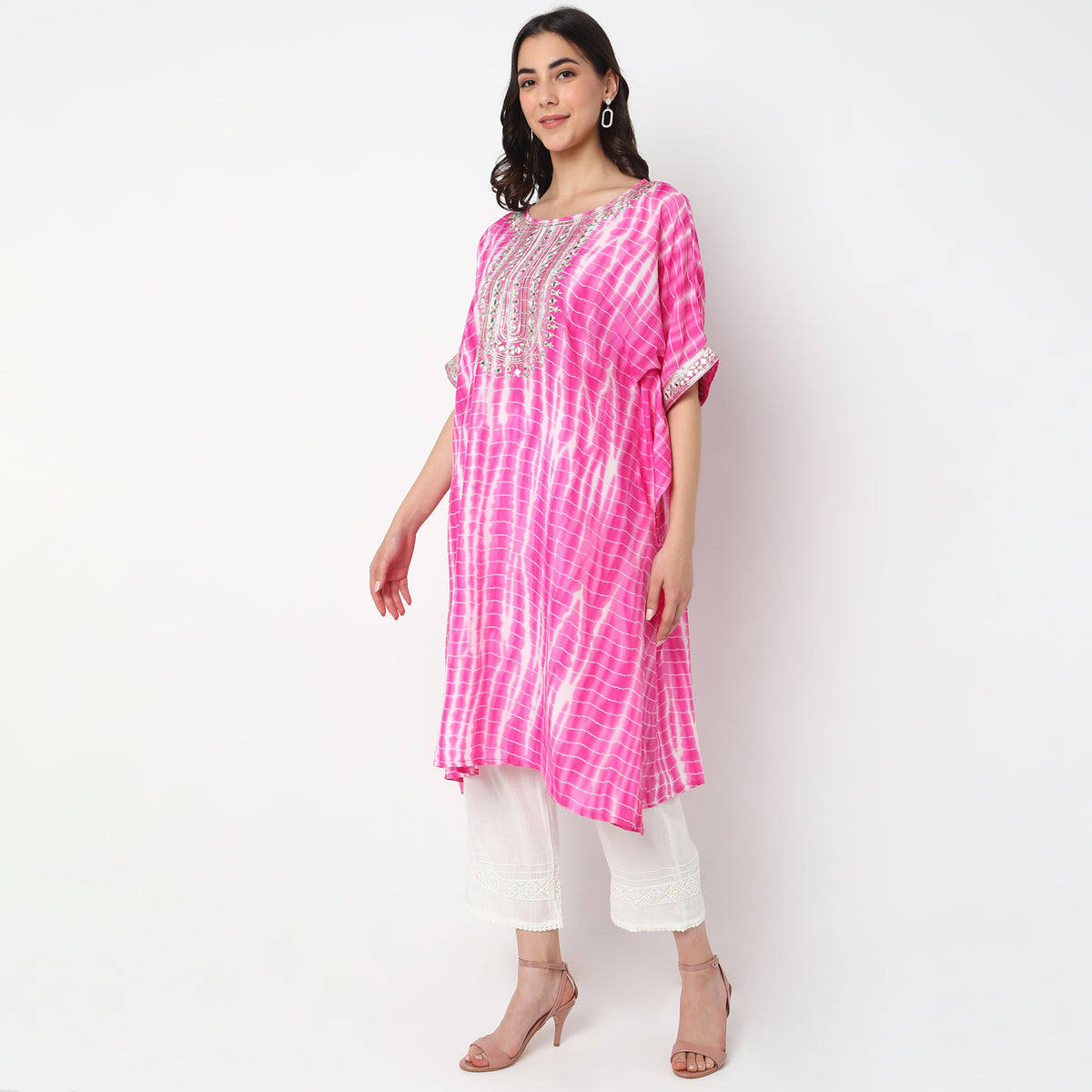 Boxy Fit Embellished Kurta