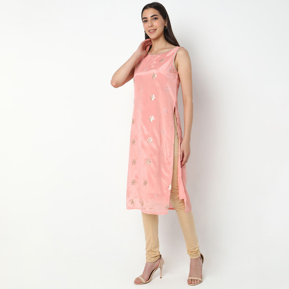 Straight Fit Embellished Kurta