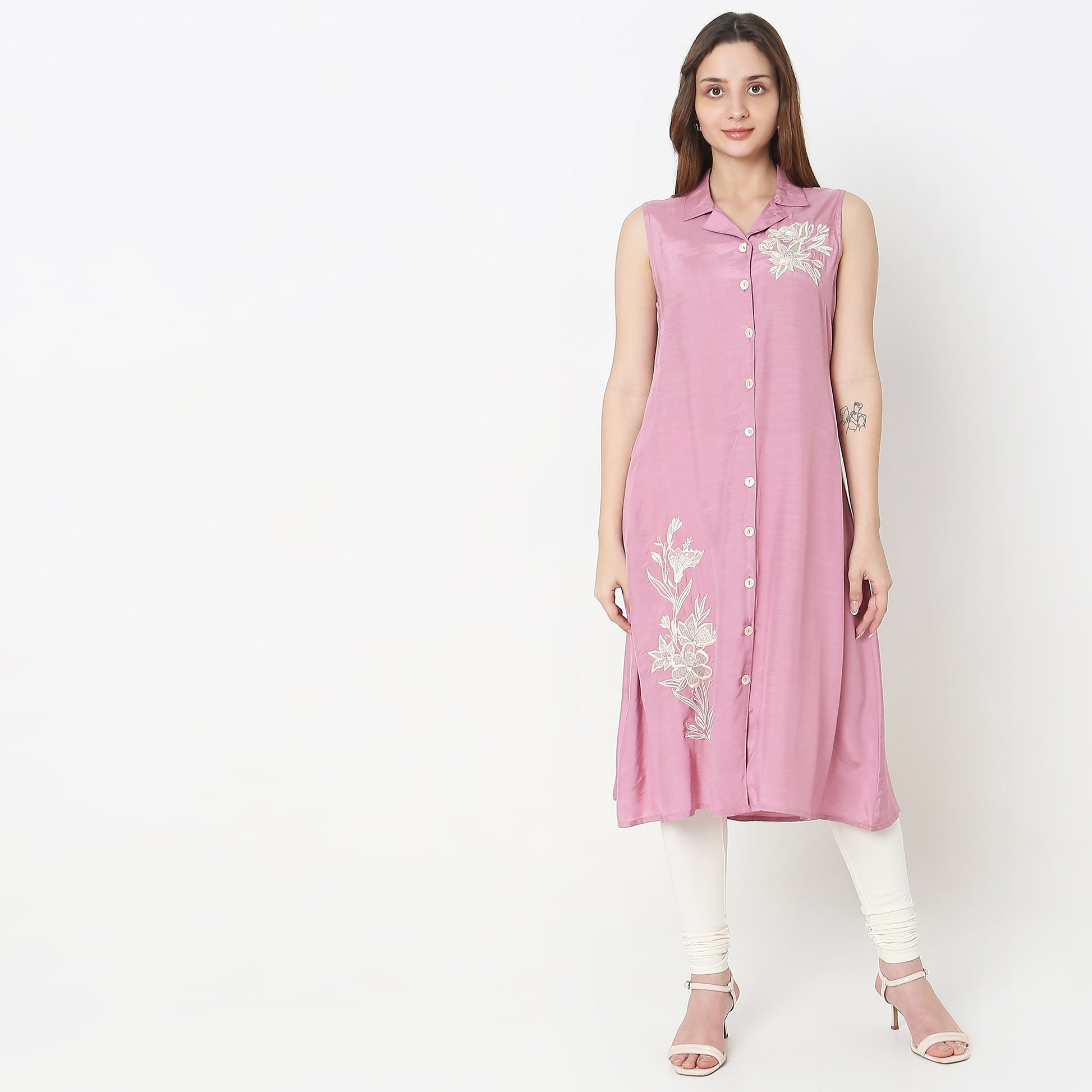 Regular Fit Embroidered Kurta