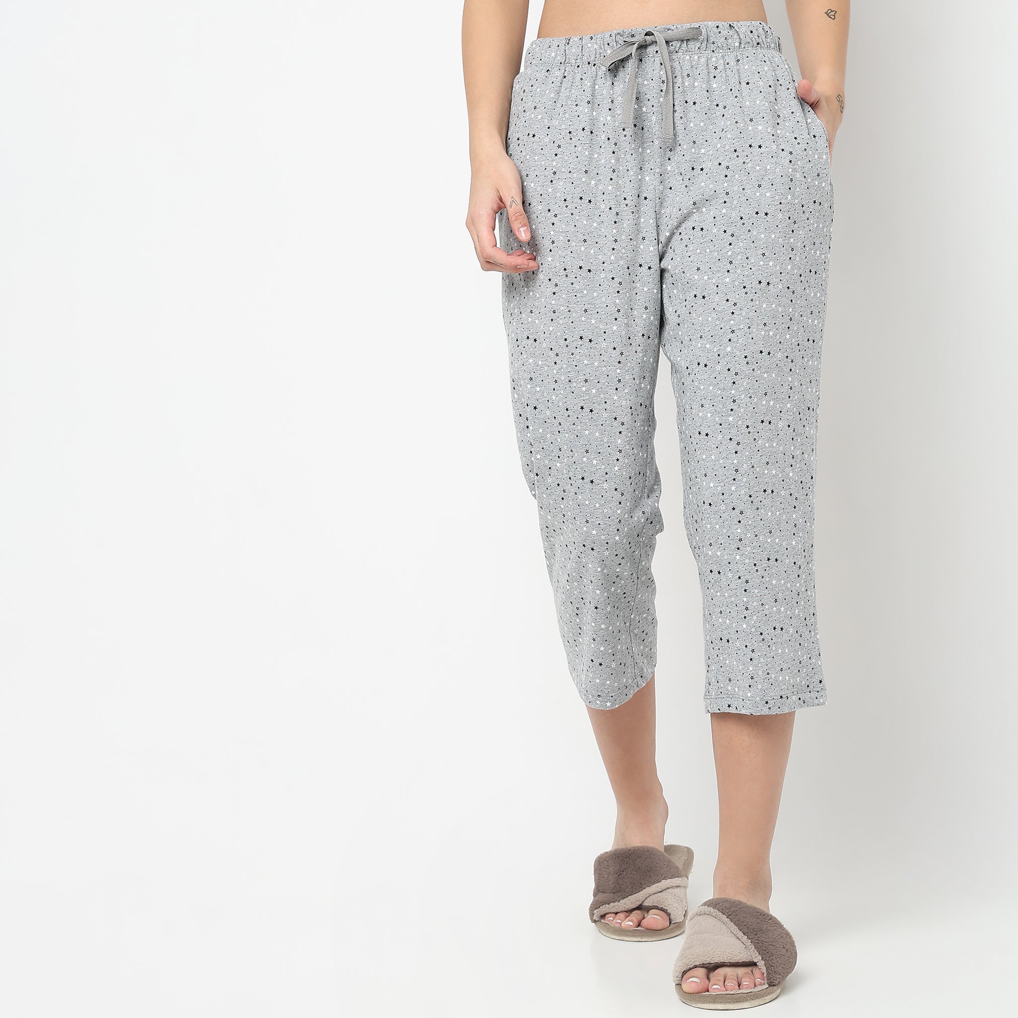 Regular Fit Printed Mid Rise Capris