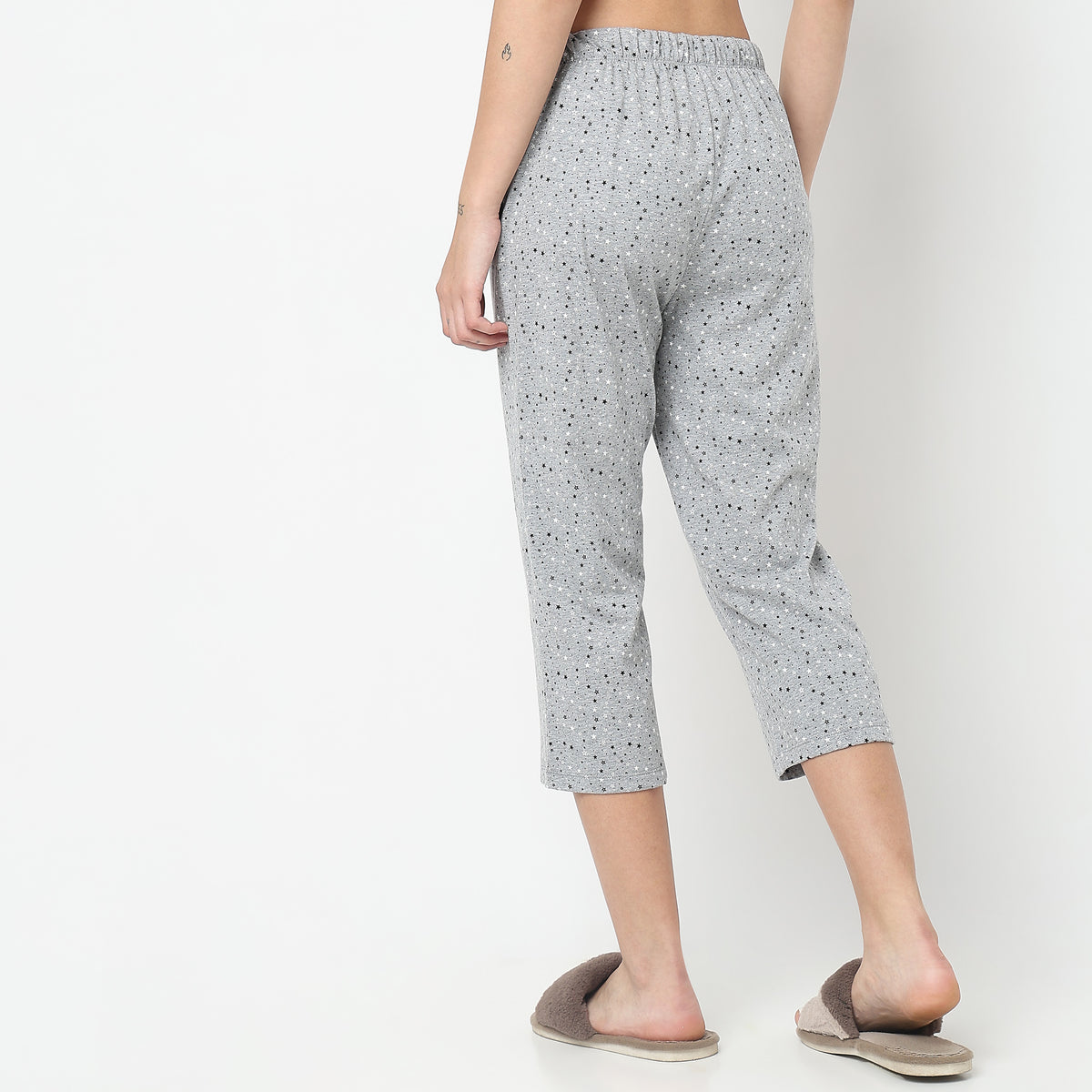 Regular Fit Printed Mid Rise Capris