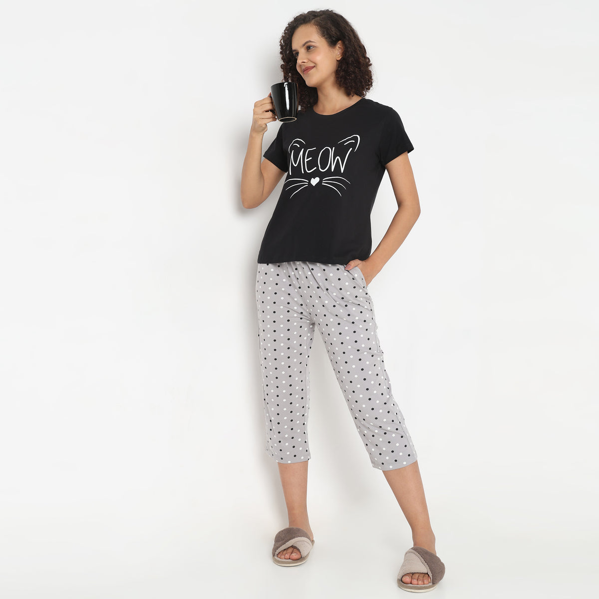 Regular Fit Polka Dot Capris