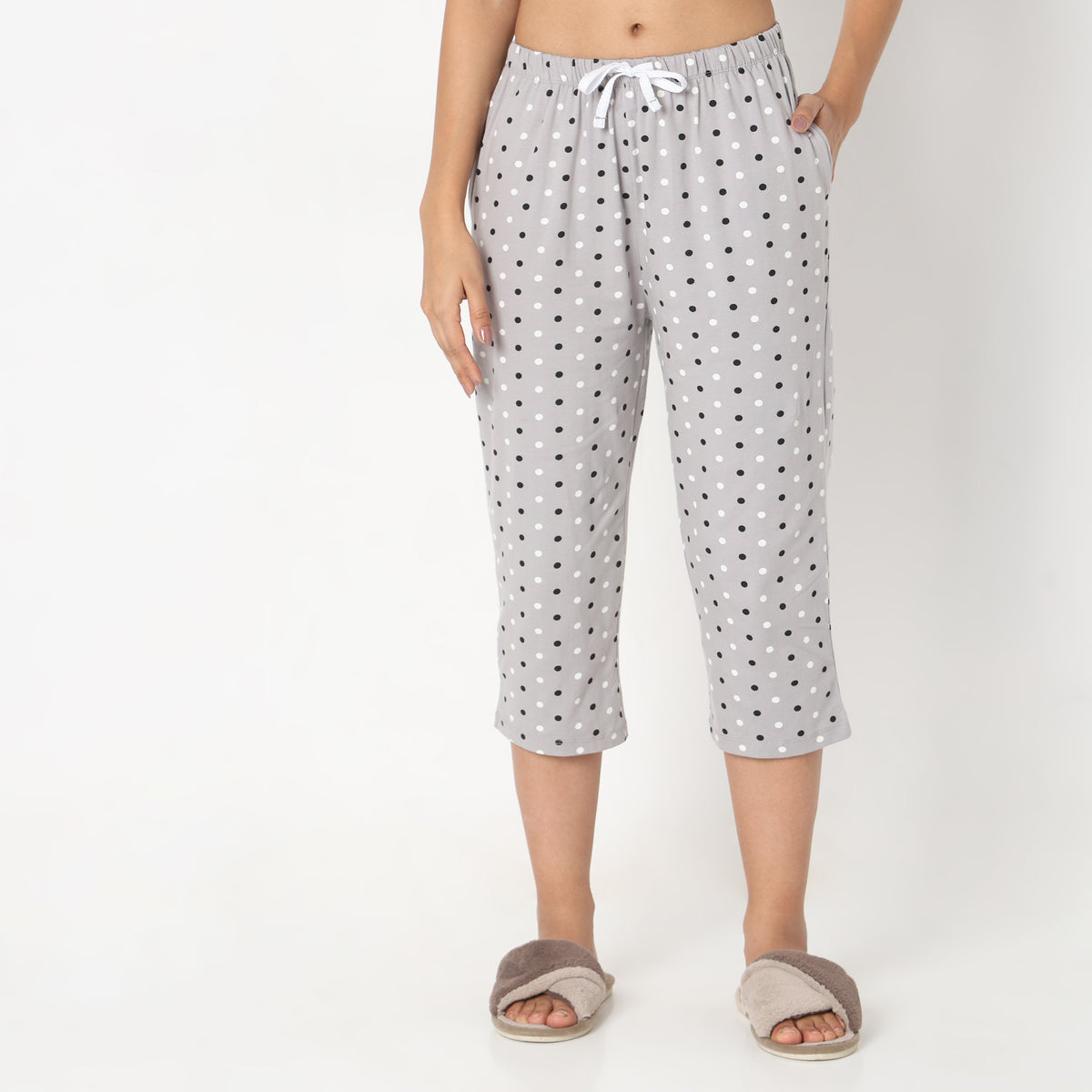 Regular Fit Polka Dot Capris