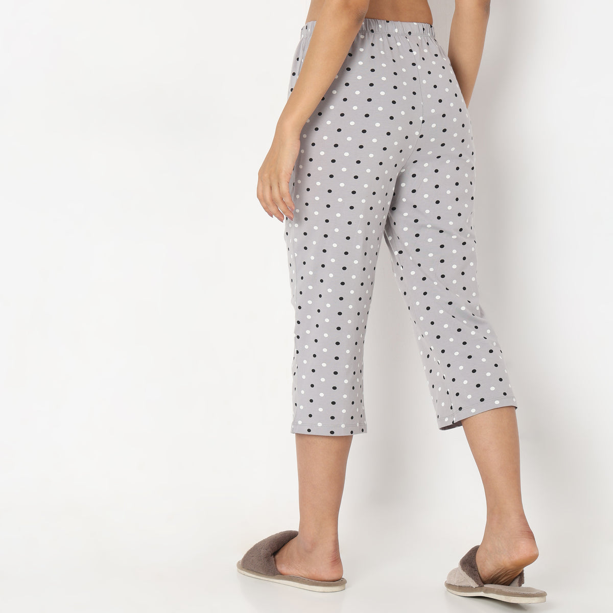 Regular Fit Polka Dot Capris