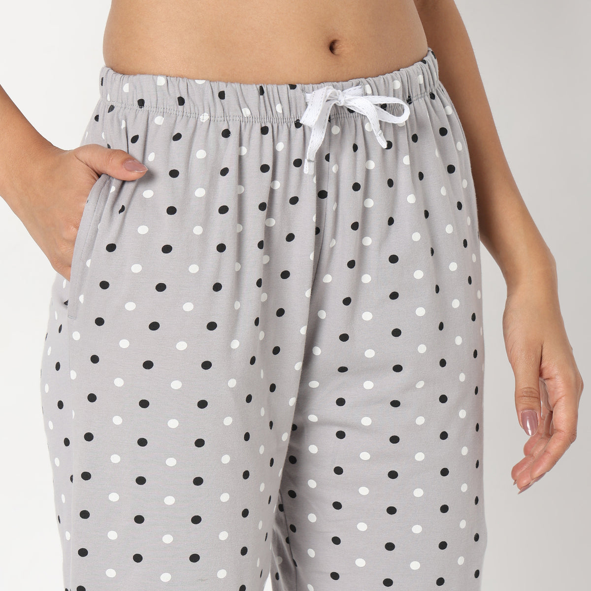 Regular Fit Polka Dot Capris