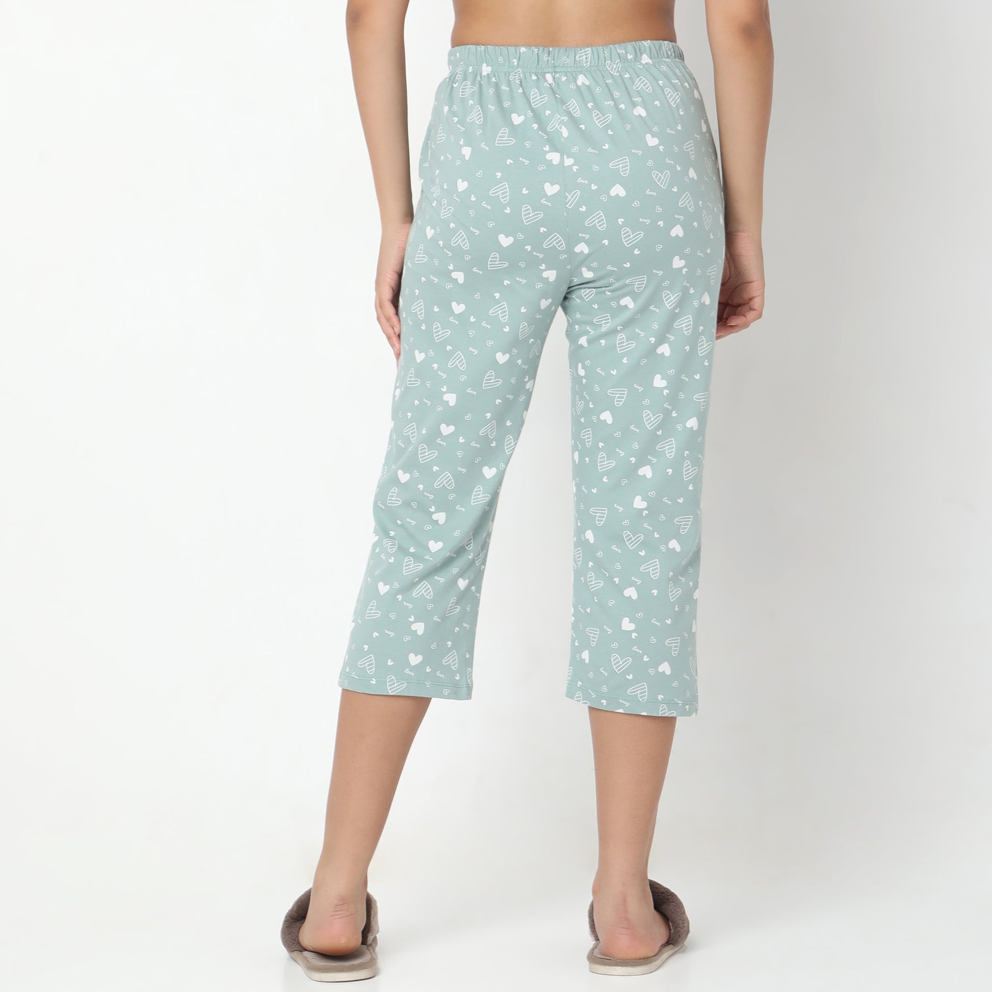 Regular Fit Printed Mid Rise Capris