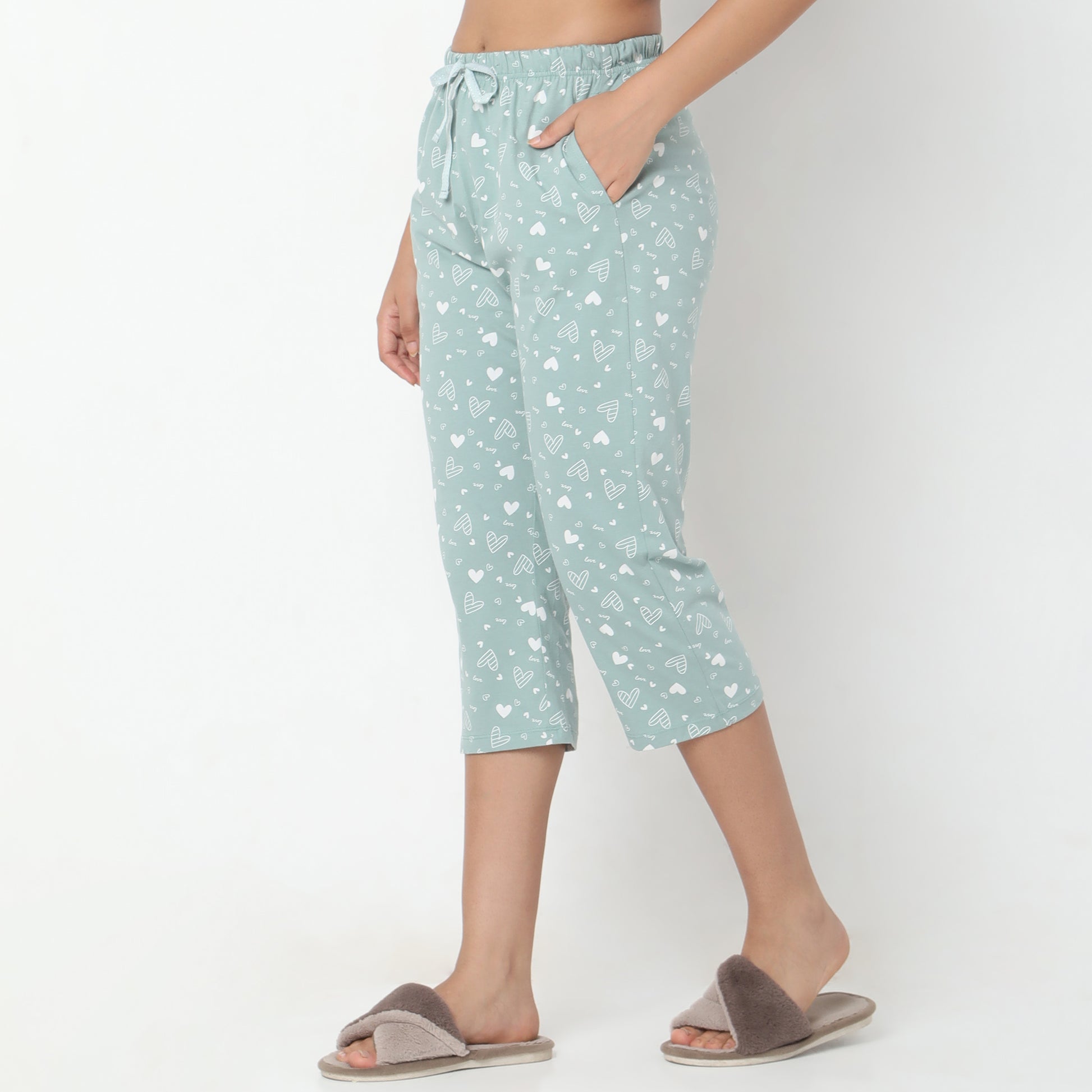 Regular Fit Printed Mid Rise Capris