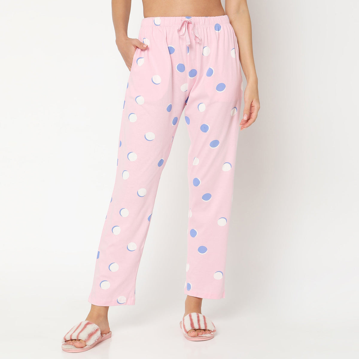 Women Wearing Regular Fit Printed Mid Rise Pyjama