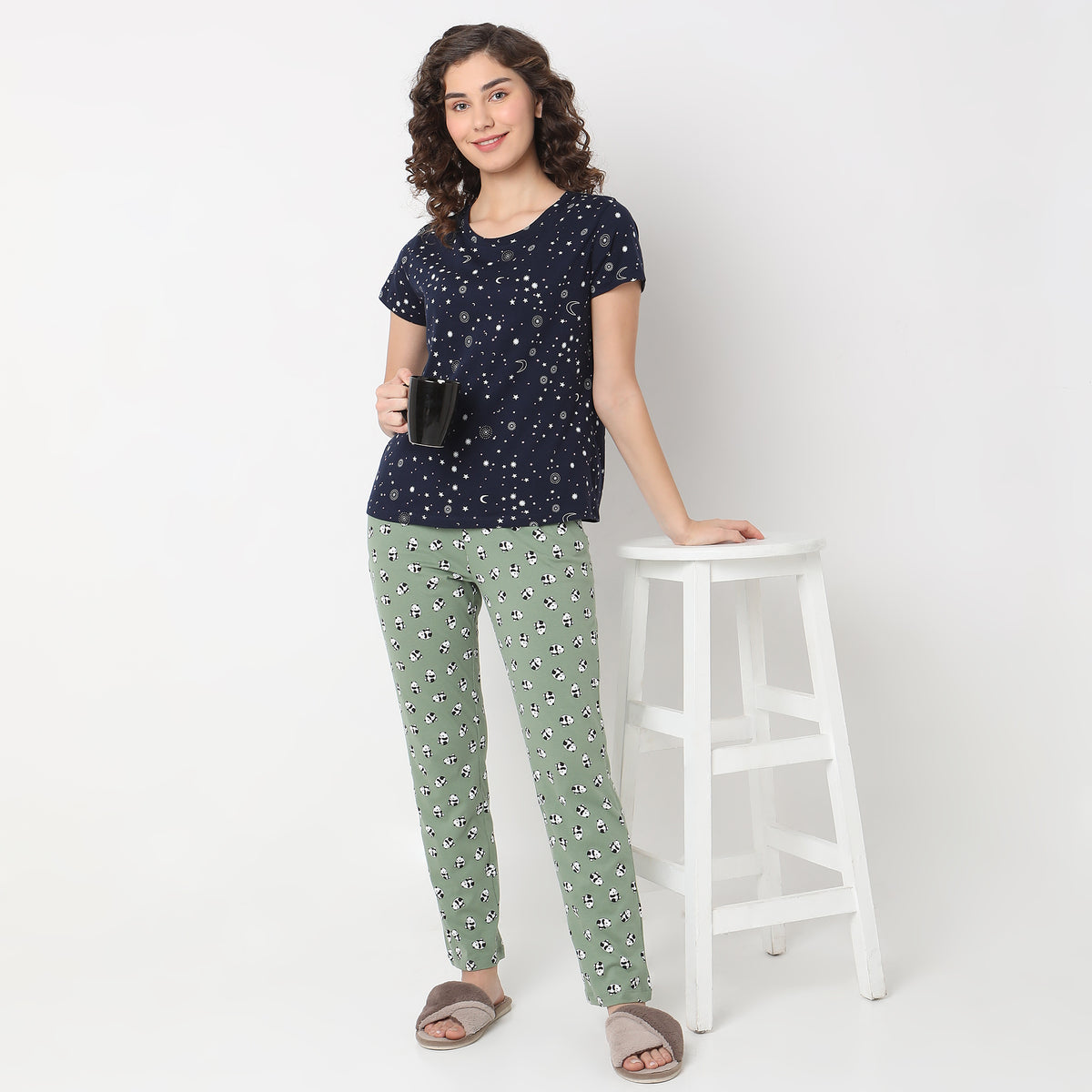 Regular Fit Animal Print Mid Rise Pyjamas