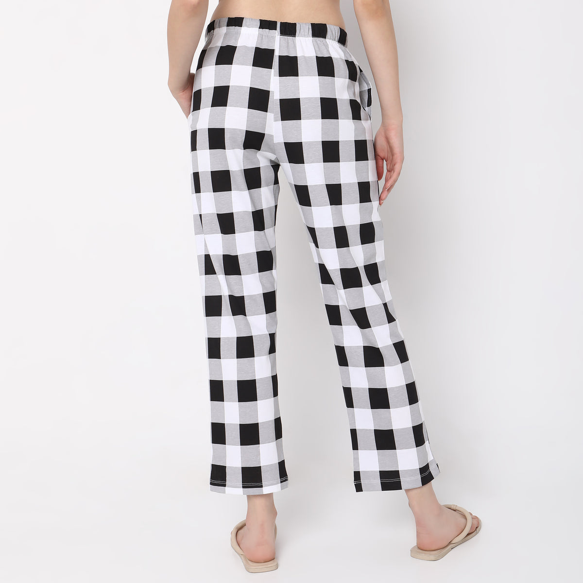Women Wearing Regular Fit Checkered Mid Rise Pyjamas