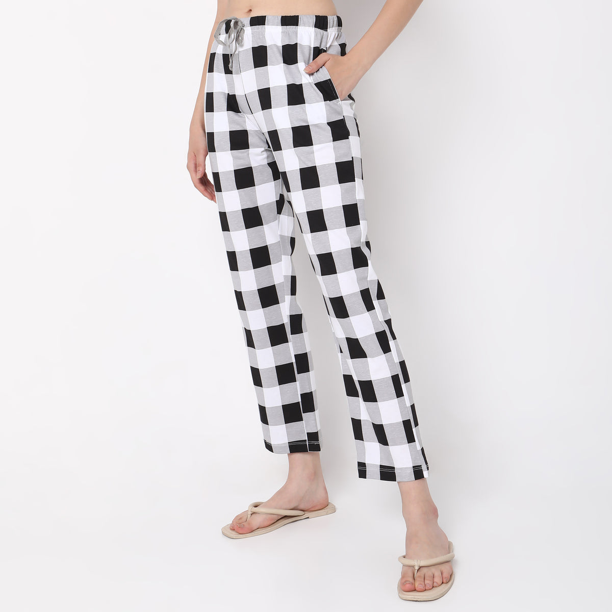 Women Wearing Regular Fit Checkered Mid Rise Pyjamas