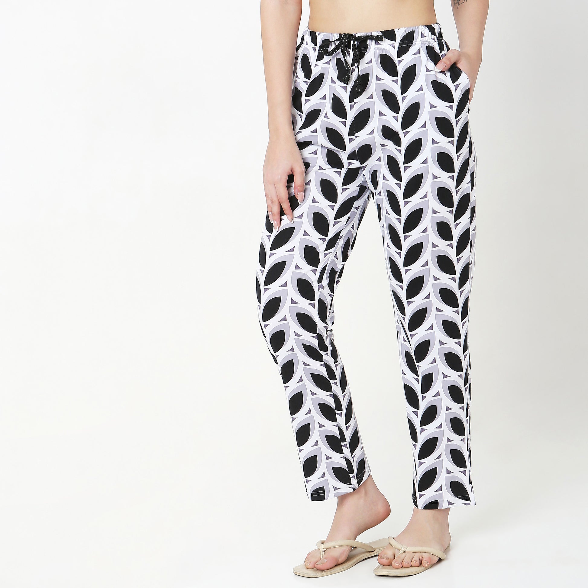 Regular Fit Printed Mid Rise Pyjamas