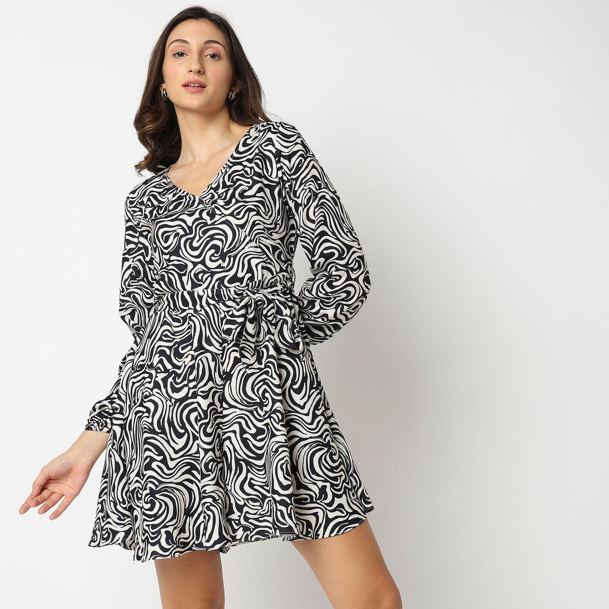 Women Wearing Regular Fit Abstract Dress