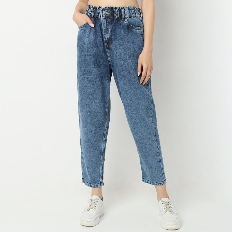 Slouch Fit Solid High Rise Jeans