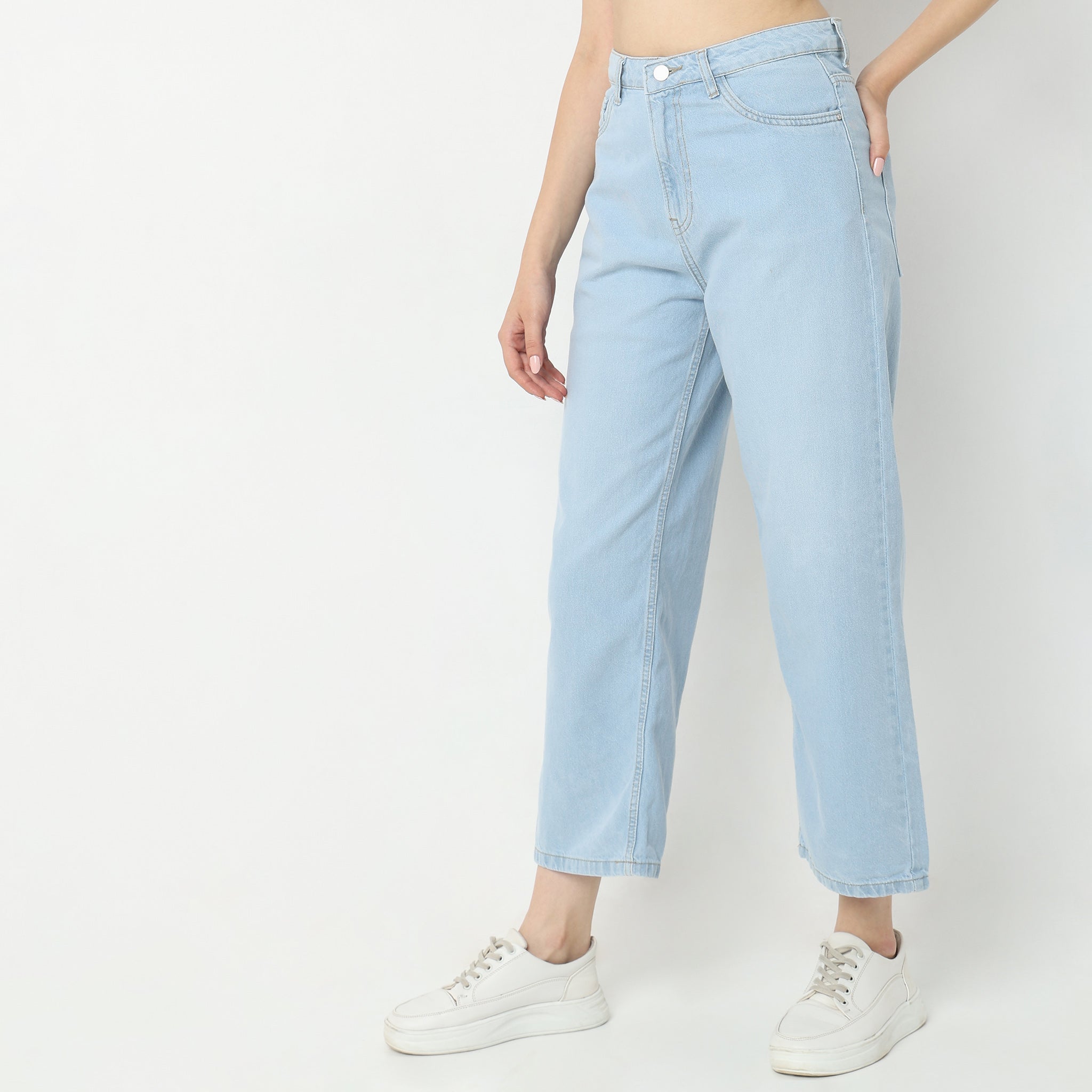 Straight Fit Solid High Rise Jeans
