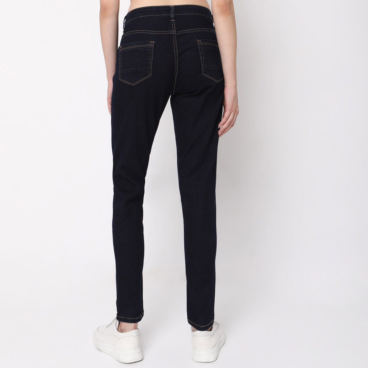 Skinny Fit Solid Mid Rise Jeans