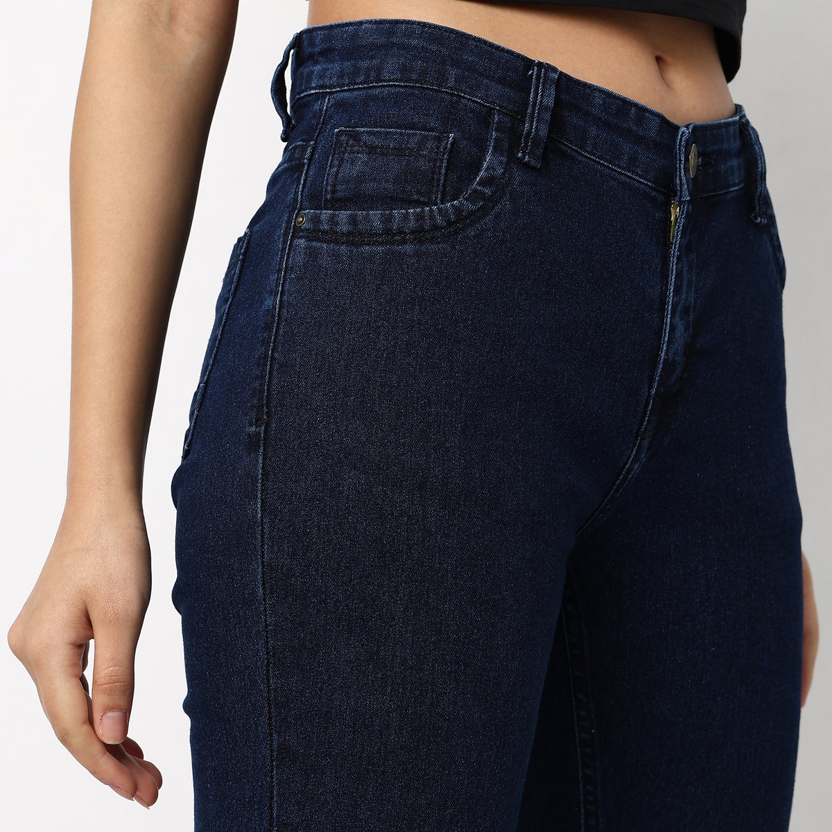 Skinny Fit Solid Mid Rise Jeans