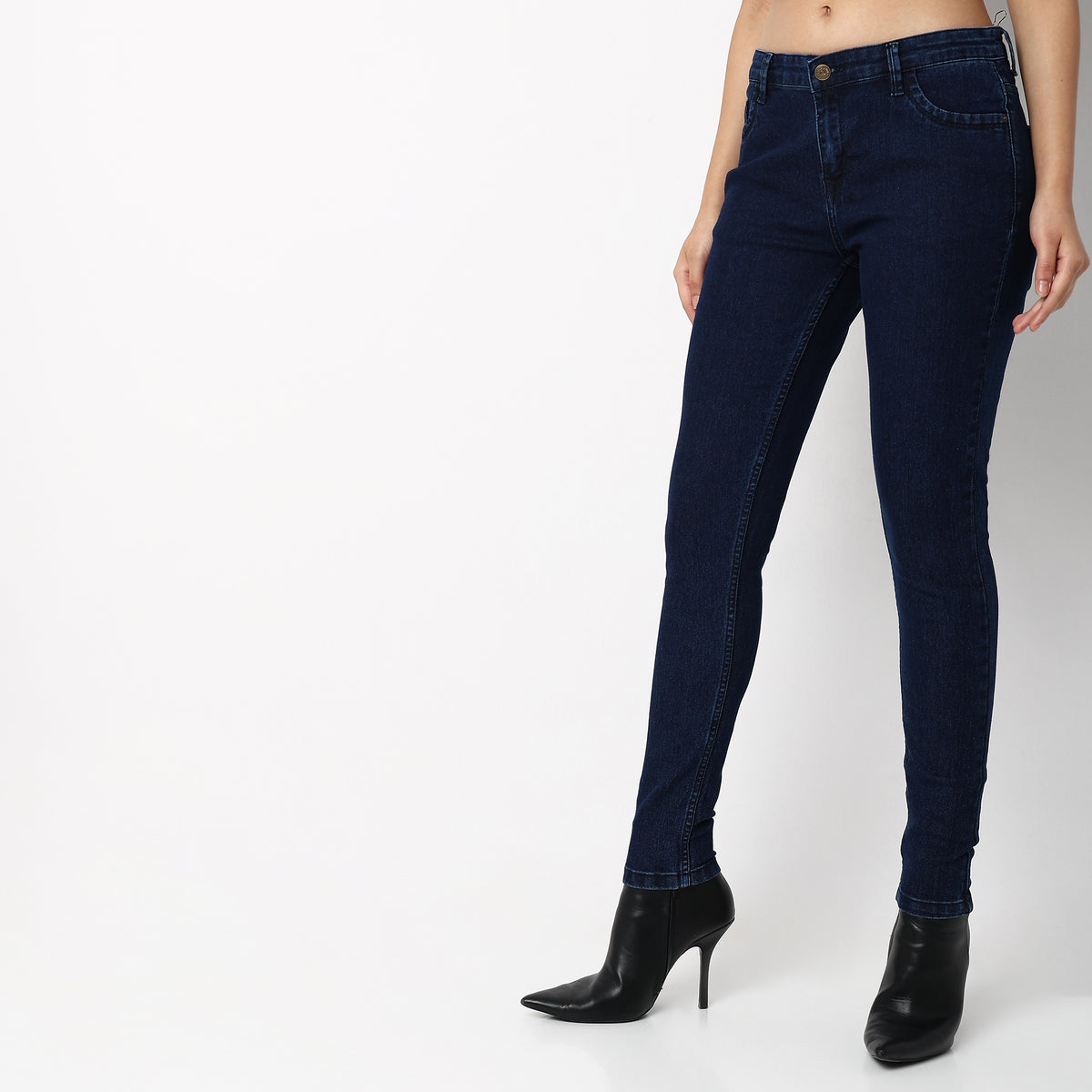 Skinny Fit Solid Mid Rise Jeans