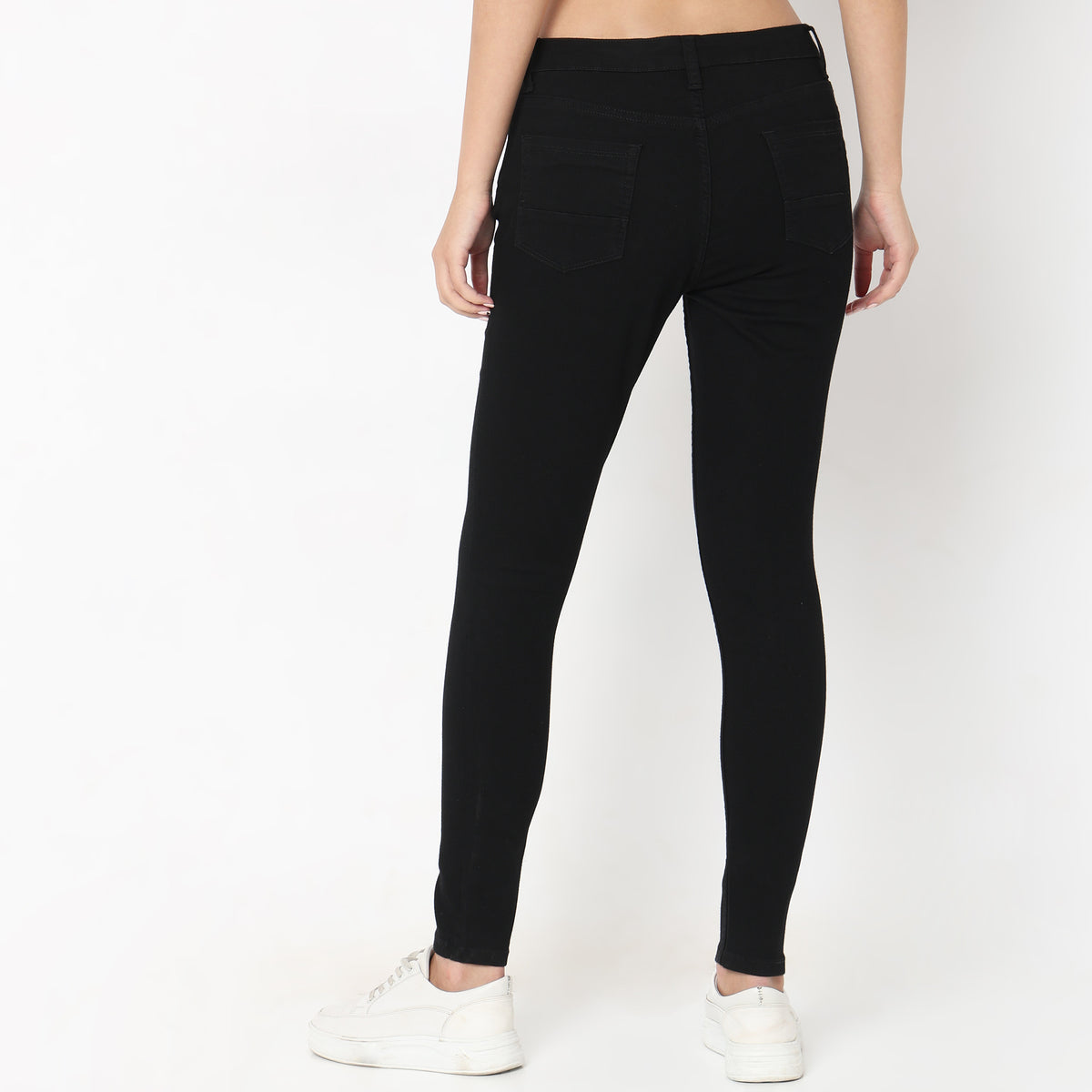 Skinny Fit Solid Mid Rise Jeans