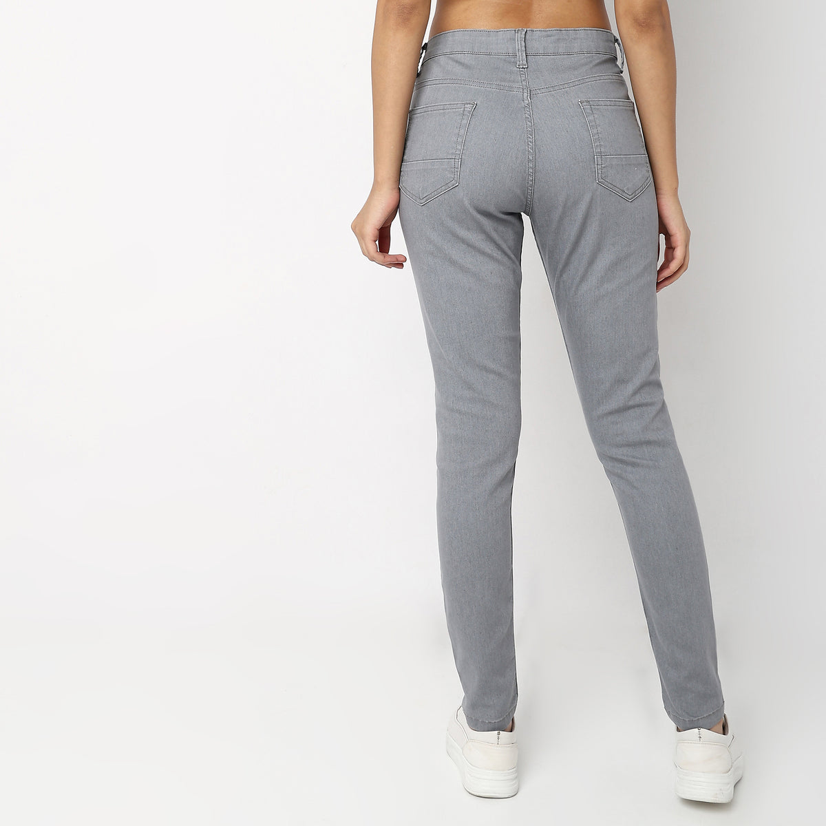 Skinny Fit Solid Mid Rise Jeans