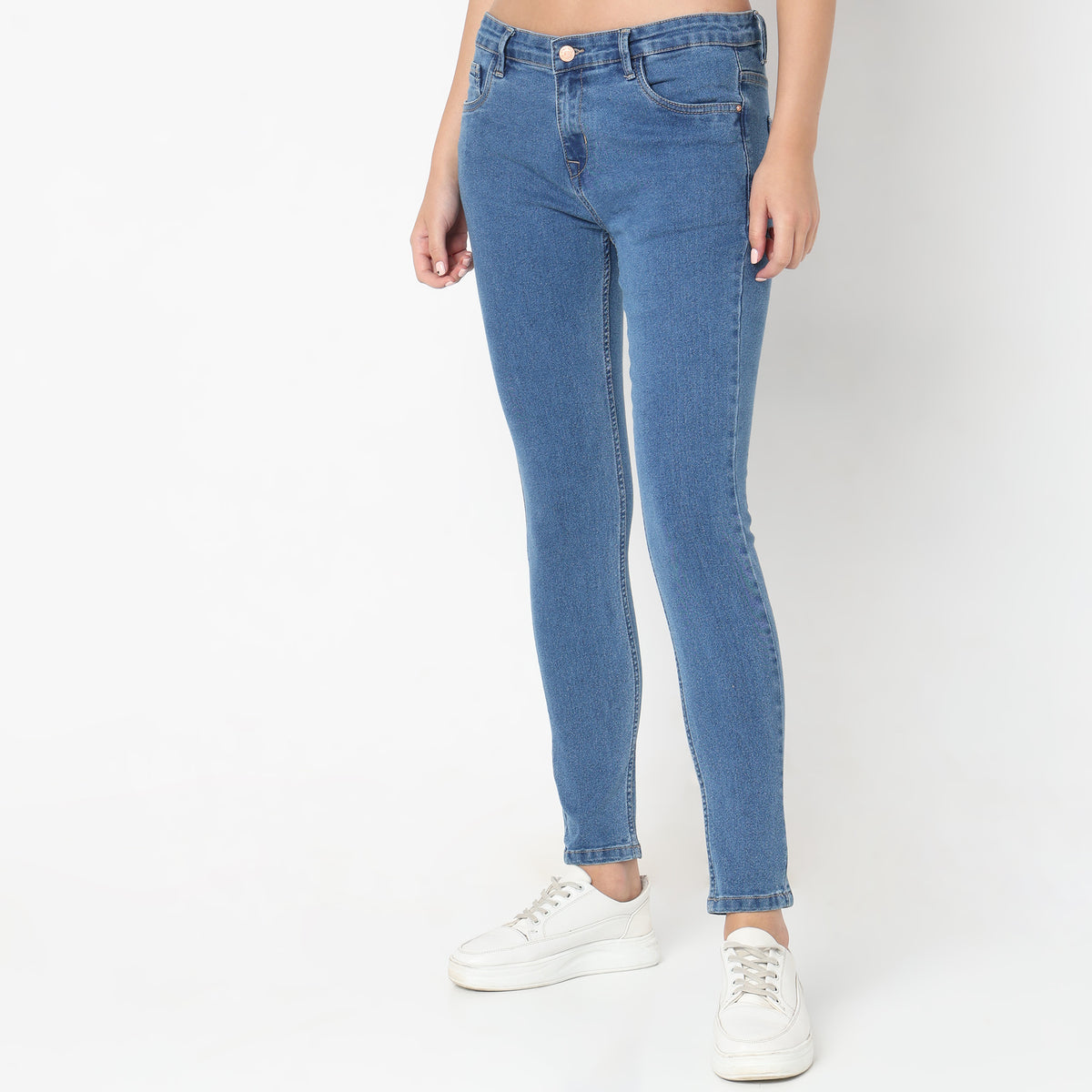 Skinny Fit Solid Mid Rise Jeans