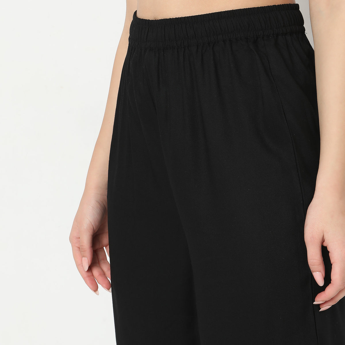 Relaxed Fit Solid High Rise Pants