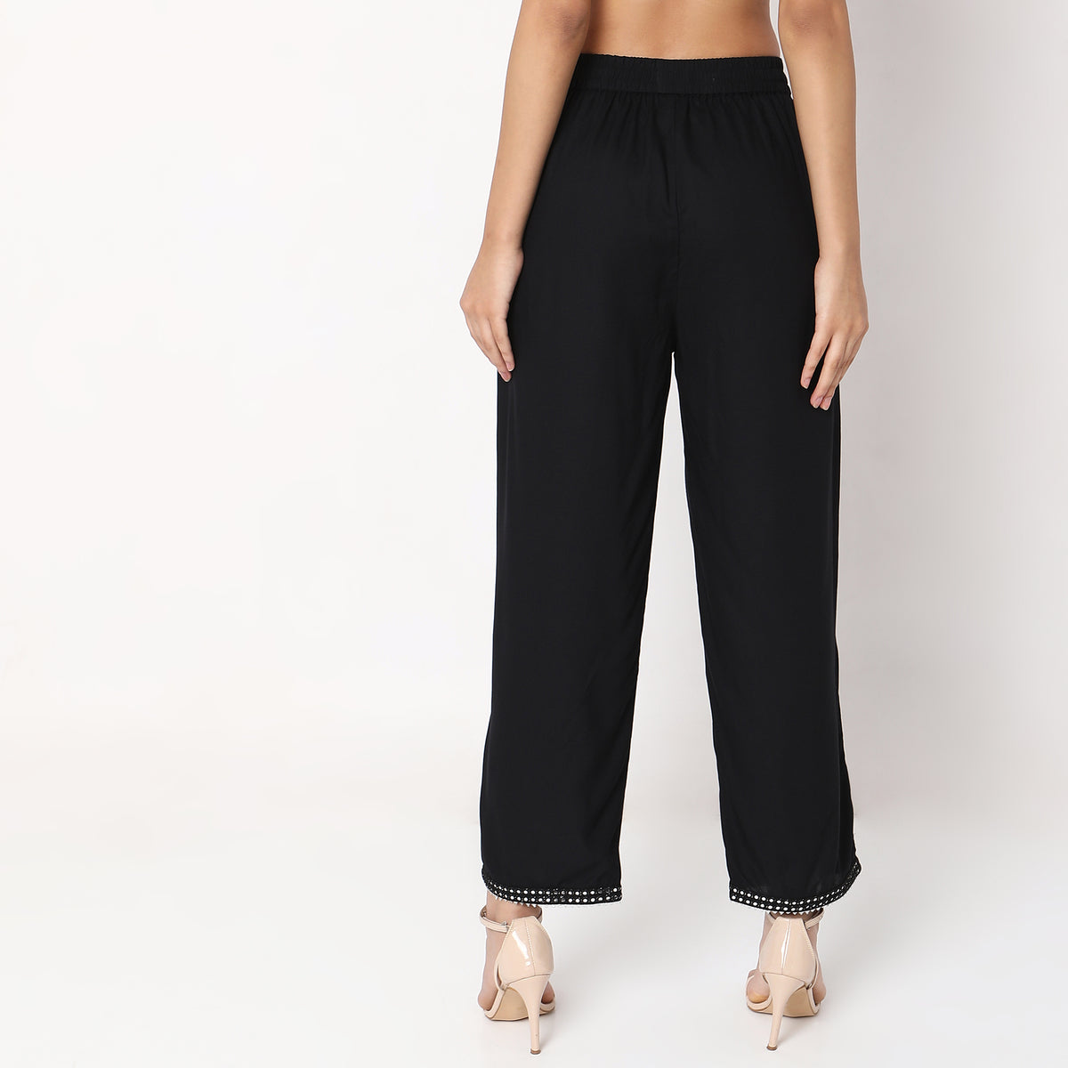 Straight Fit Solid Mid Rise Pants