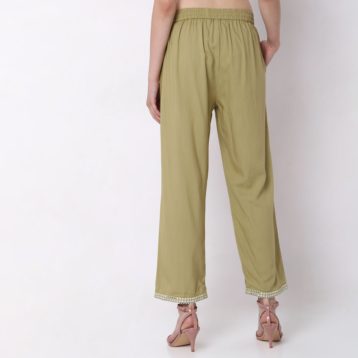 Straight Fit Solid Mid Rise Pants