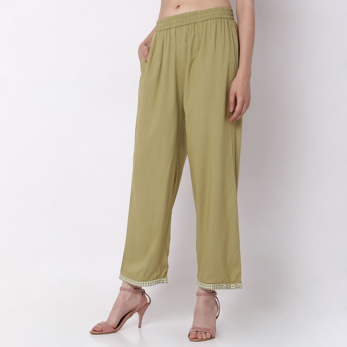 Straight Fit Solid Mid Rise Pants