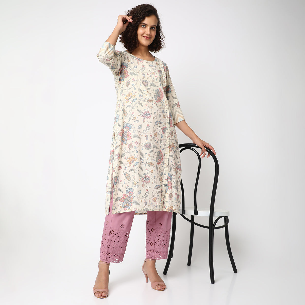Regular Fit Embroidered Ethnic Pants